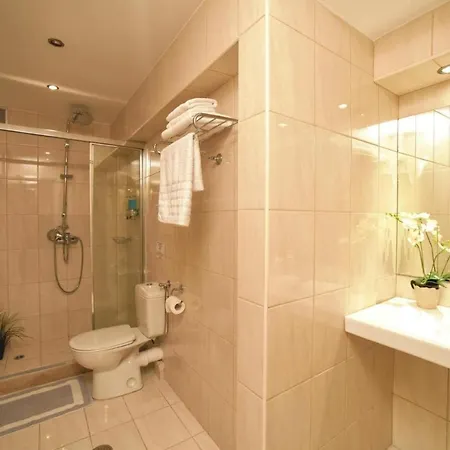 아파트 Isabella Country House, *