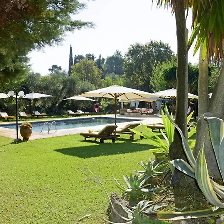 Isabella Country House,